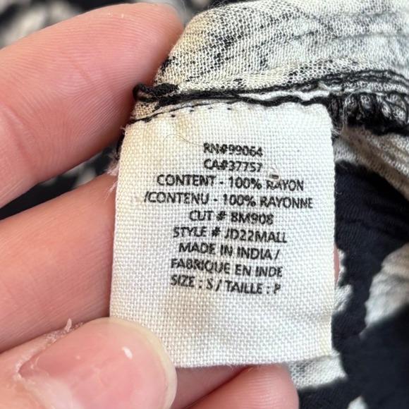 Billabong Allegra Print Maxi Dress, Size Small, Black Floral V Neck Long Sleeve - Picture 10 of 16